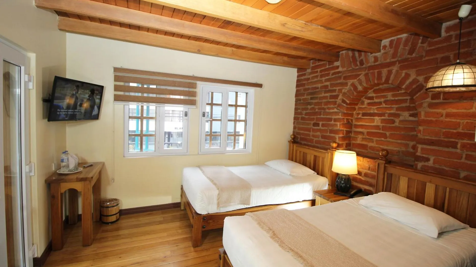 Hotel Boutique Vieja Cuba 3*, Quito Equador