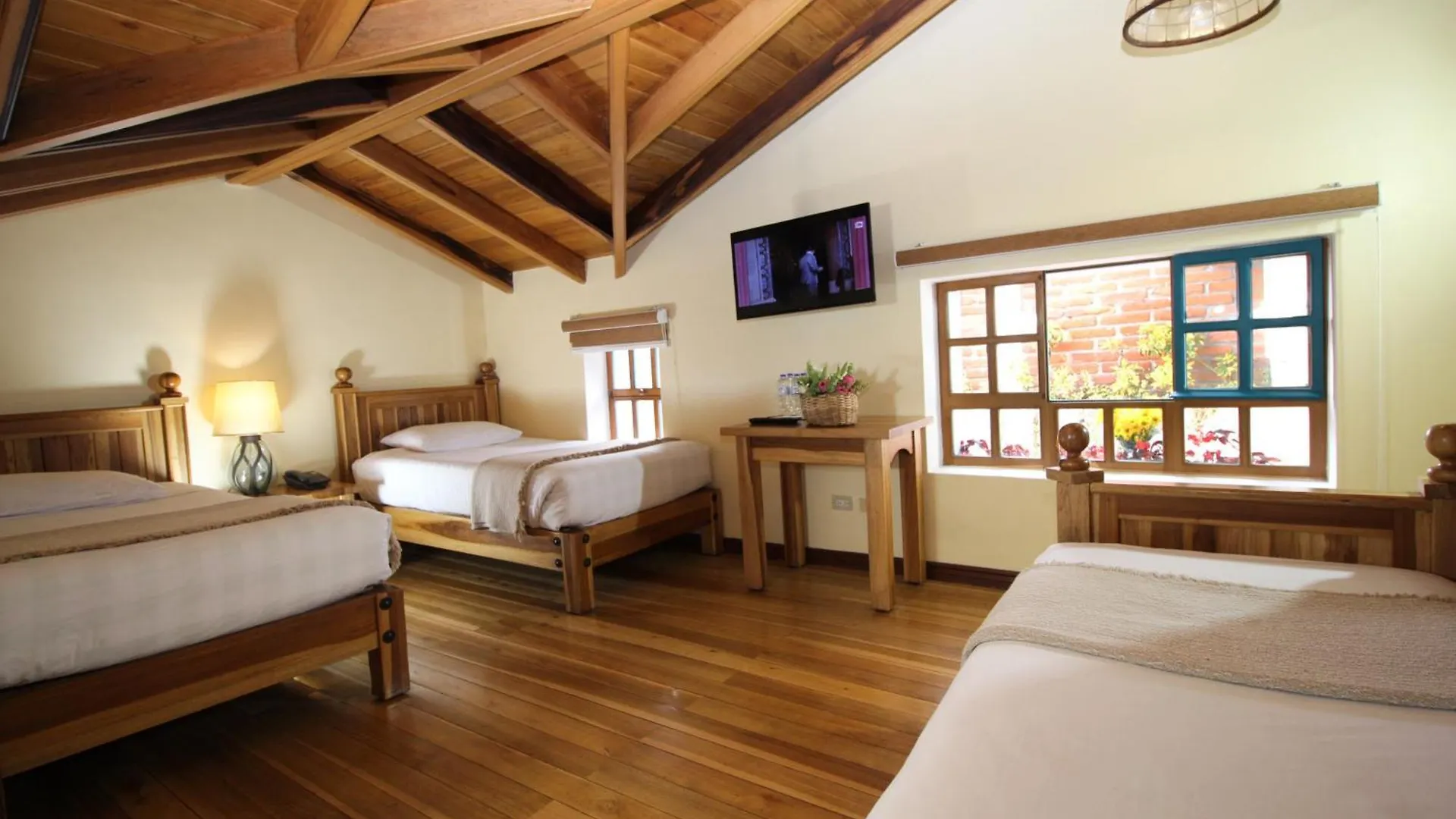 Hotel Boutique Vieja Cuba Quito