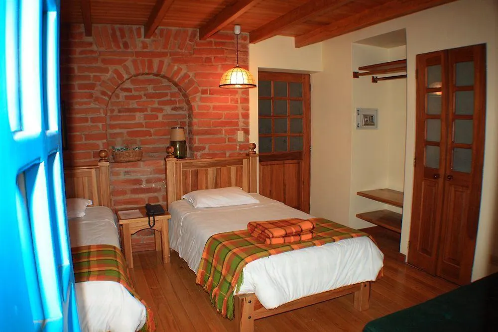Hotel Boutique Vieja Cuba  Quito