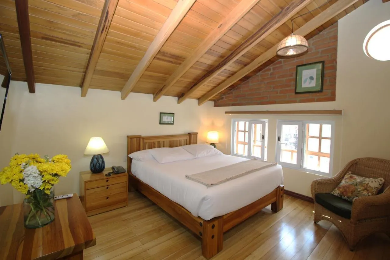 Hotel Vieja Cuba Quito