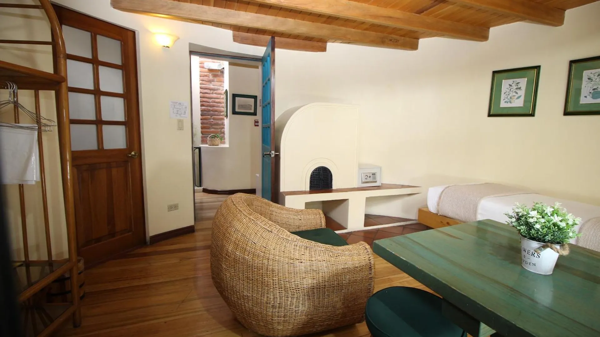 Hotel Vieja Cuba Quito