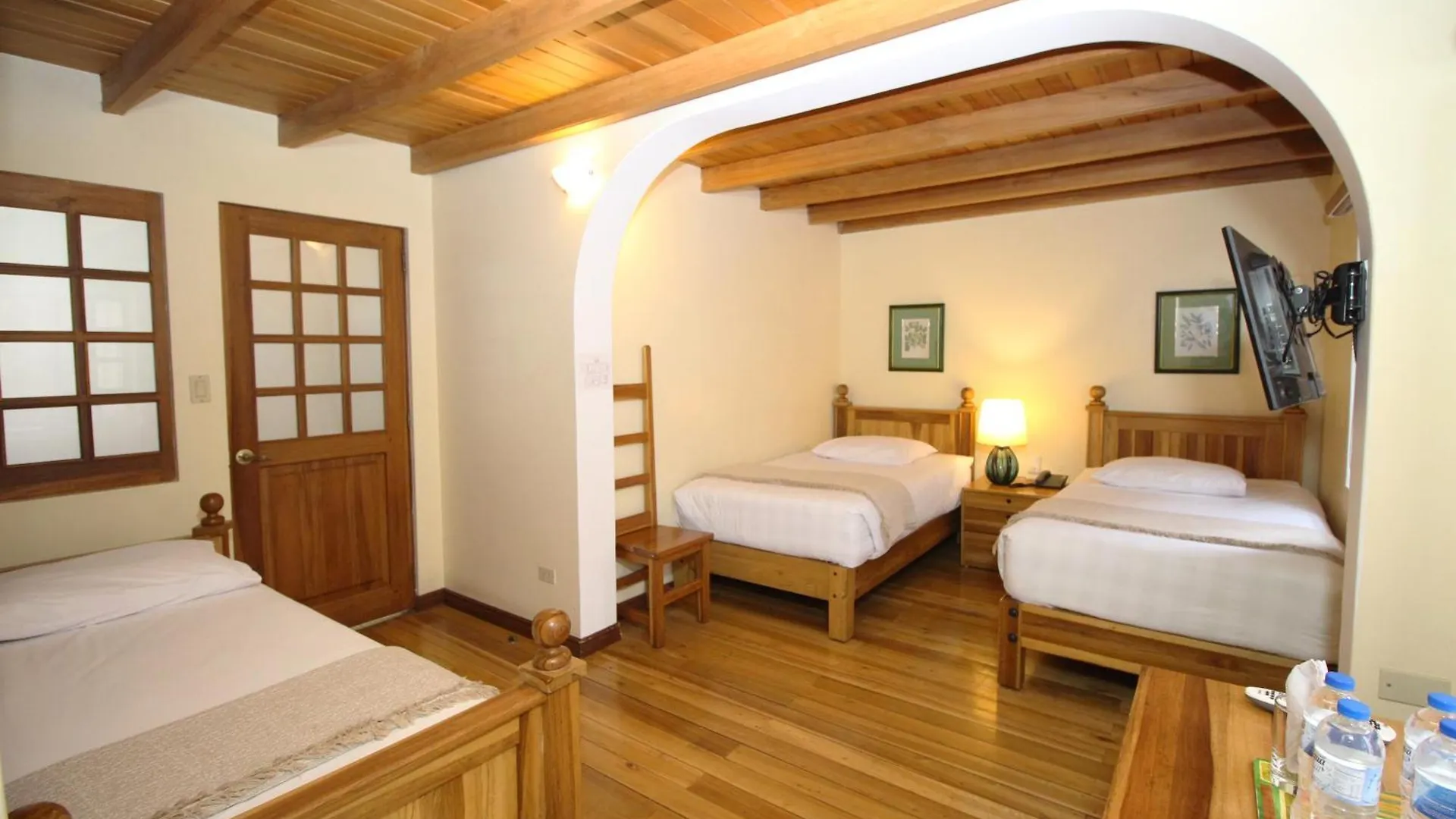 Hotel Vieja Cuba Quito