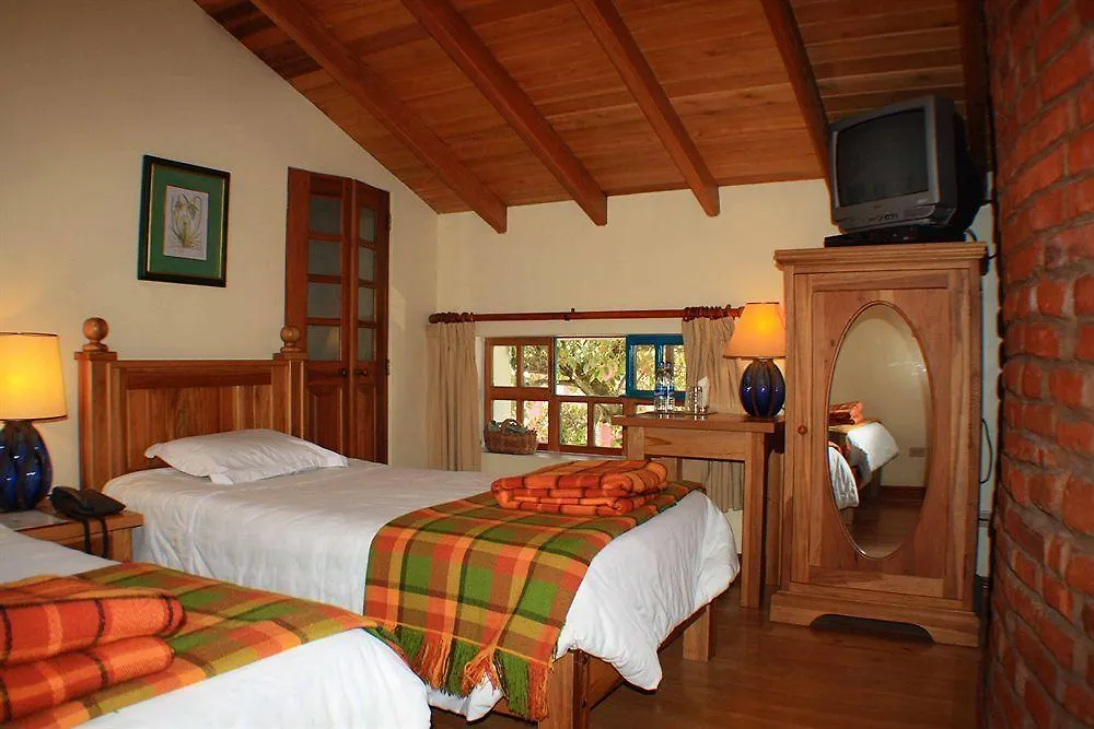 Hotel Vieja Cuba Quito